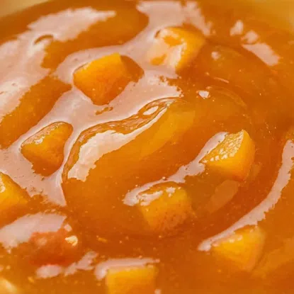 100% mangó hozzáadott cukor nélkül, extra gyümölcsdarabokkal.