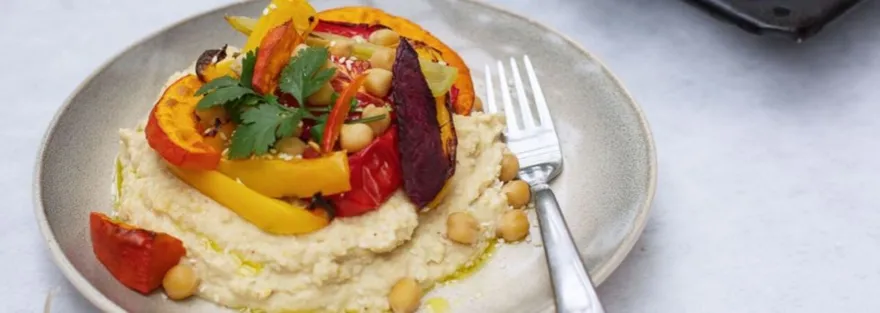 Hummus sült őszi zöldségekkel