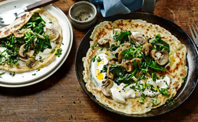 Sült teljes kiőrlésű palacsinta medvehagymával