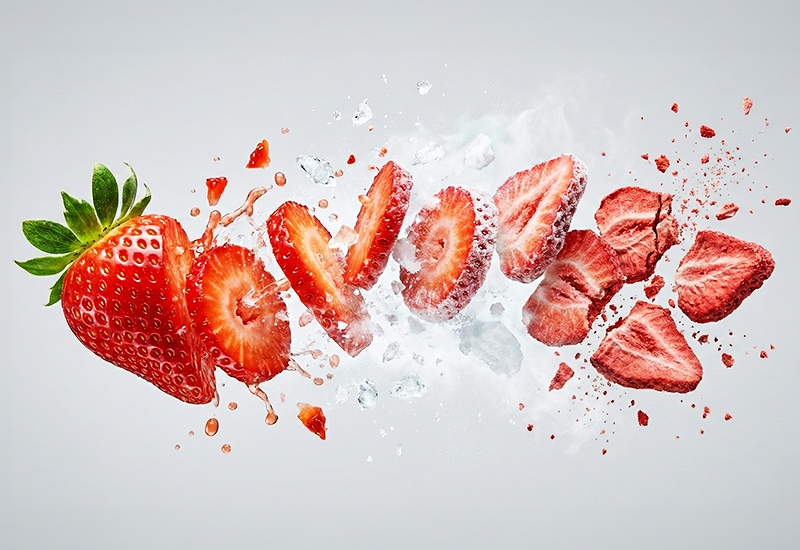 Ketchup palack és paradicsom