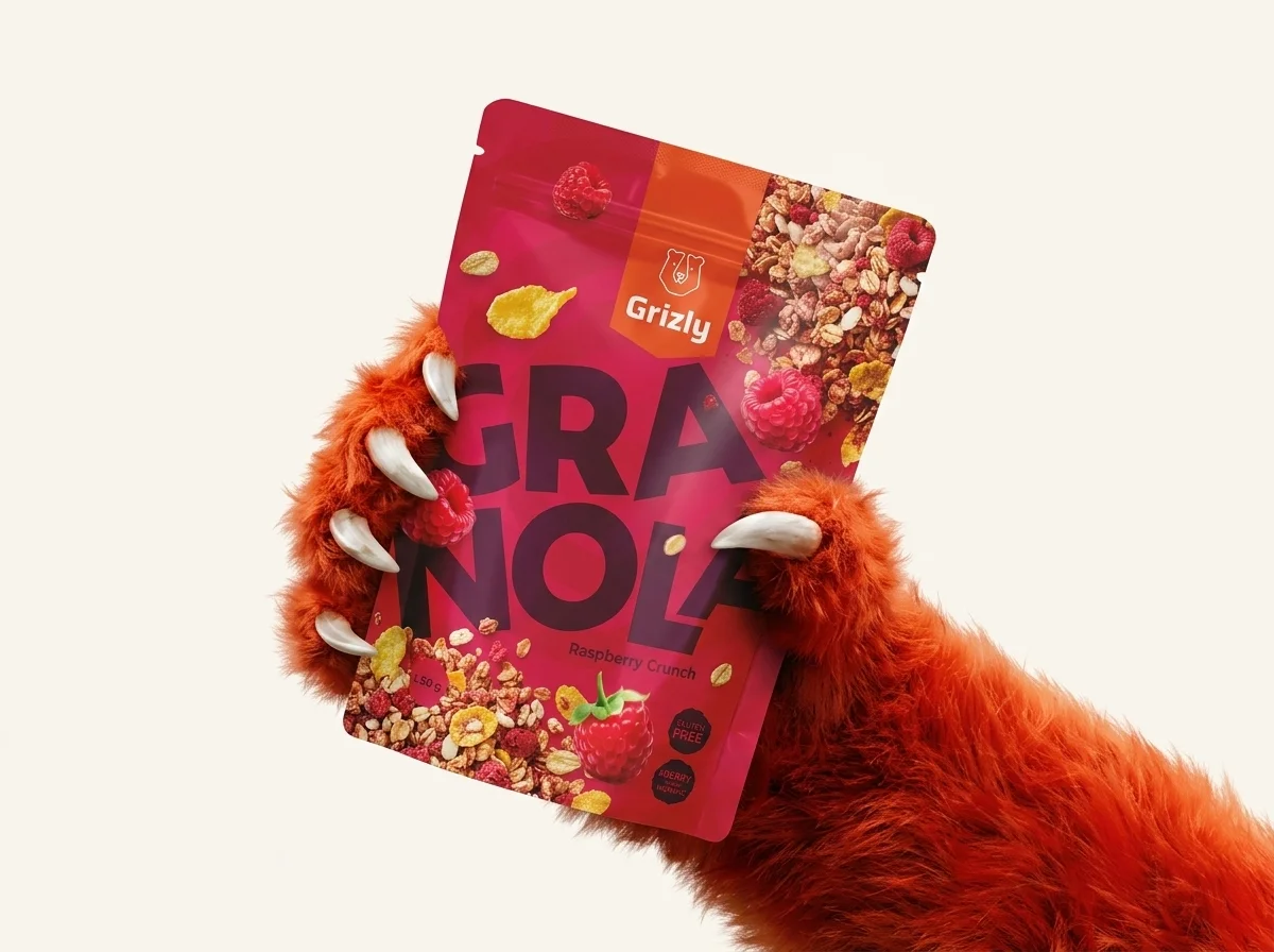 grizly mancs fogja a csomagolást
