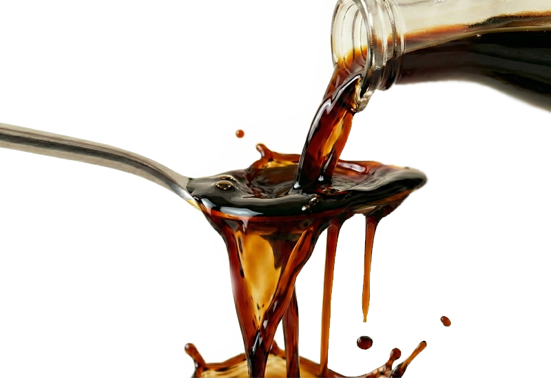 Ketchup üveg és paradicsom