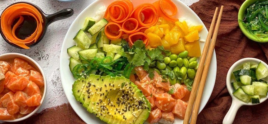 Házi poke bowl: Alaprecept, szósz és 4 új változat