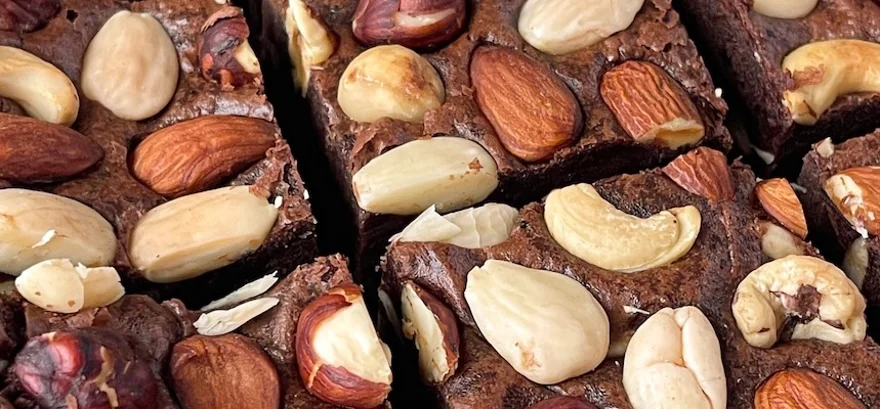 Vegán diós brownie