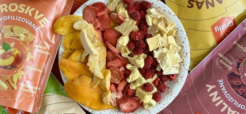 Fagyasztva jól lyofilizált gyümölcs