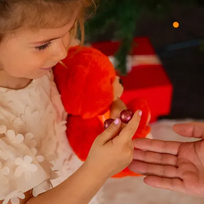 Csillogó karácsonyi gömbök