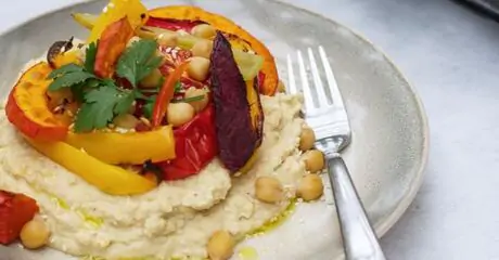 Hummus sült őszi zöldségekkel
