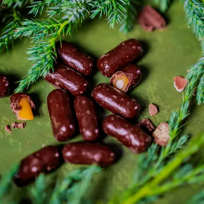 Fahéjas cukorka étcsokoládéban