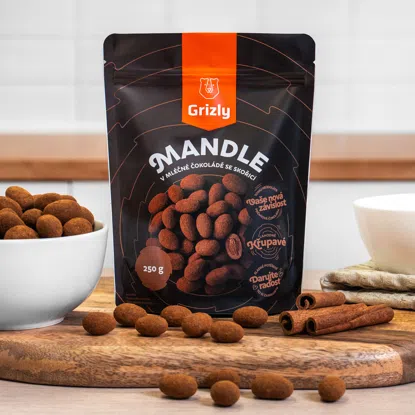 Fahéjas tejcsokoládéval bevont mandula