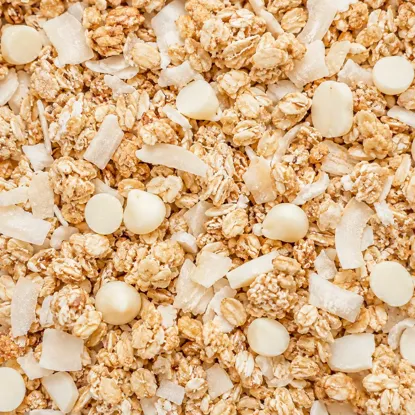 Granola proteinnel, fehér csokoládé és kókusz