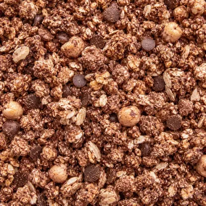 Granola proteinnel mogyoró és datolyás csoki