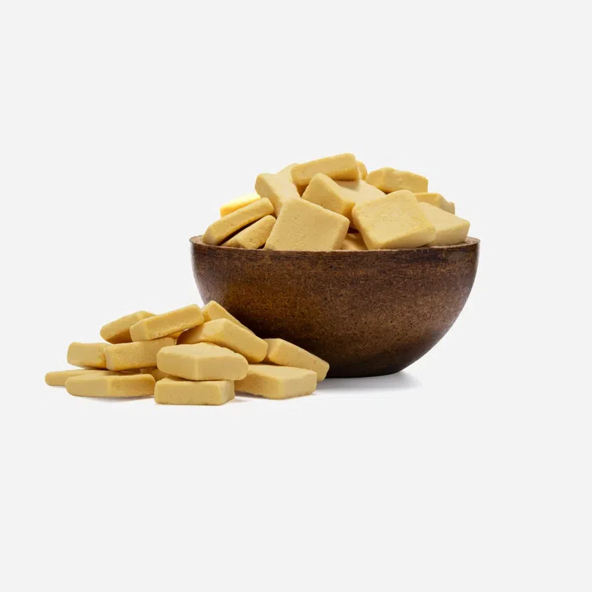 Liofilizált banán-mangó turmix kockák