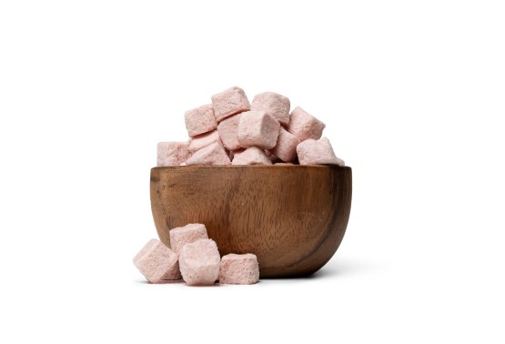 LYO kókuszkockák almával és meggyel