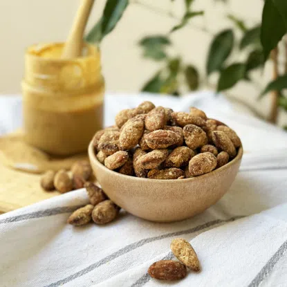 Mandula karamellben, mogyoróvajjal