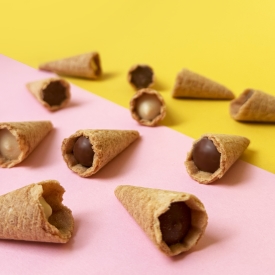 Mini tölcsérek tejcsokoládéval